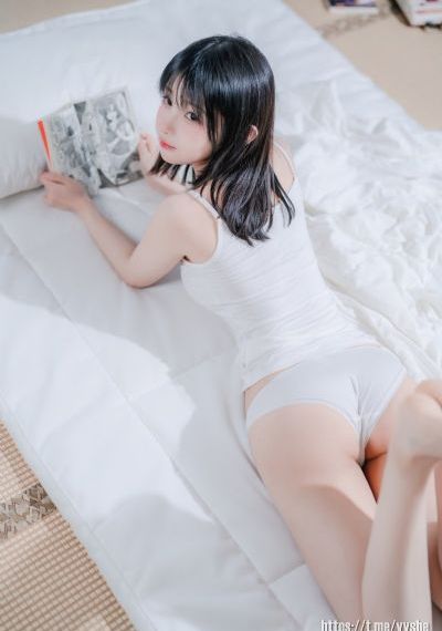 网游之美女同居