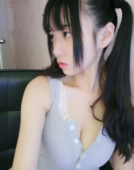 交换年轻夫妇