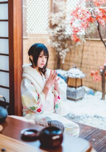 山岸逢花夫妇交换中文字幕