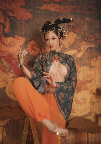 大胸美女电影