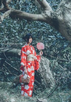 驱魔少女夏洛特